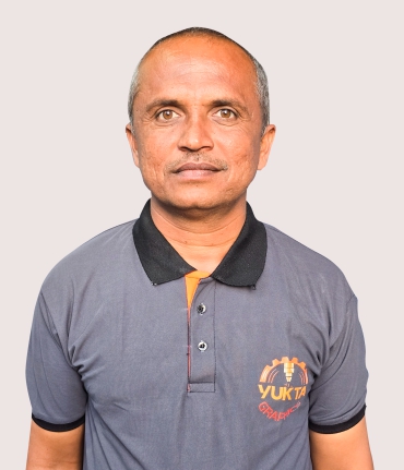 Ramdas Bhorade –  Quality Supervisior of Yukta Graphics